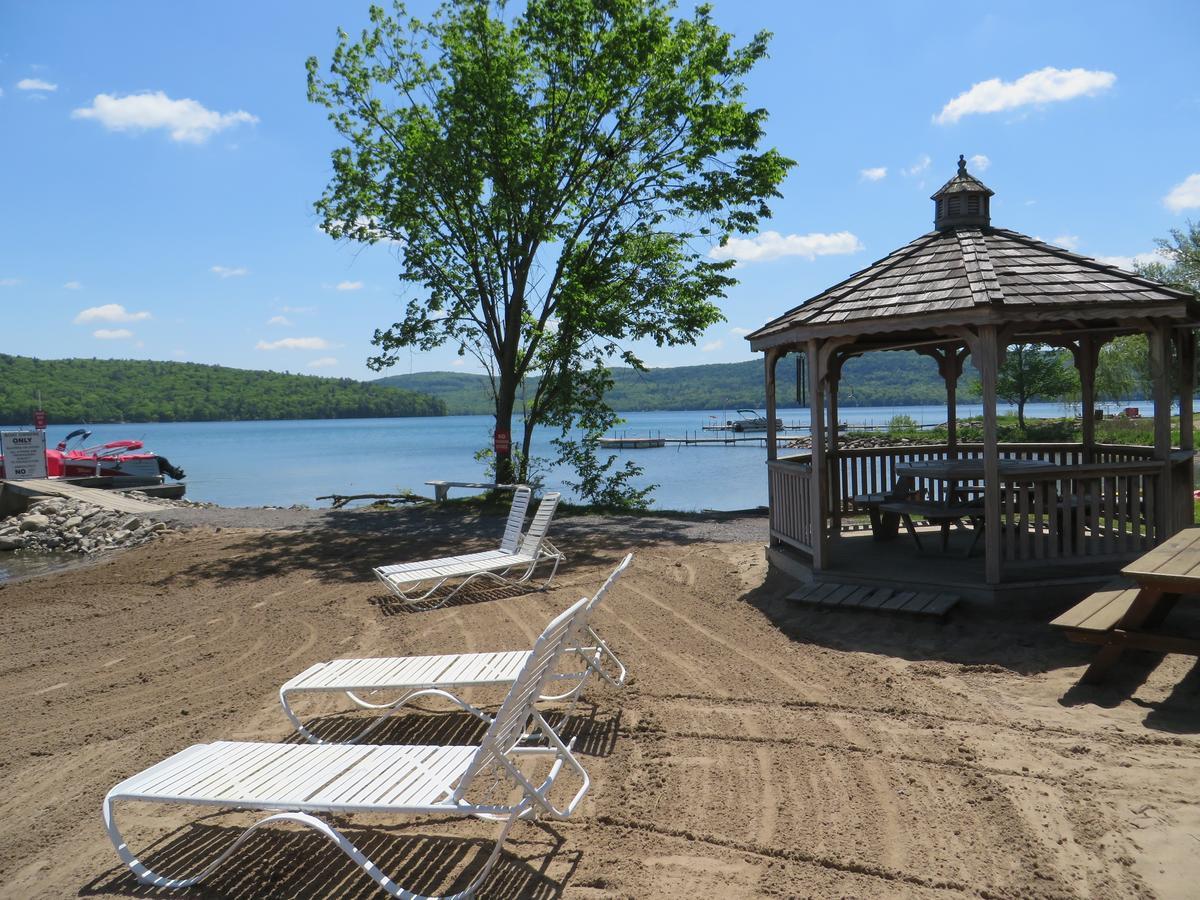 Bayside Inn & Marina Cooperstown Extérieur photo